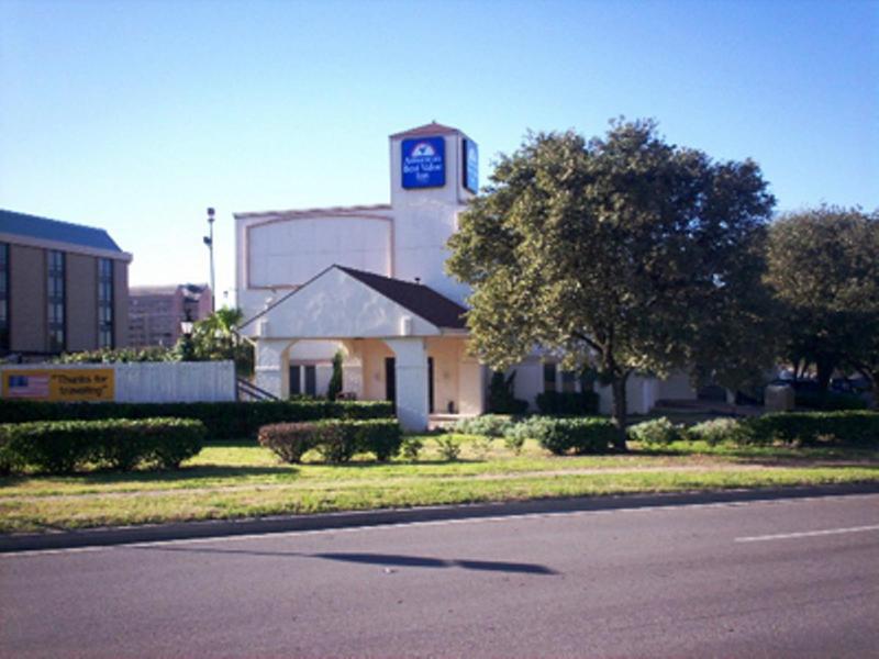 Americas Best Value Inn Austin Esterno foto