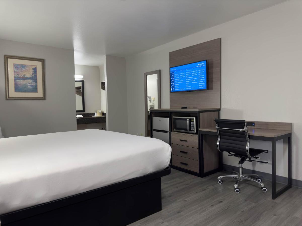 Americas Best Value Inn Austin Esterno foto